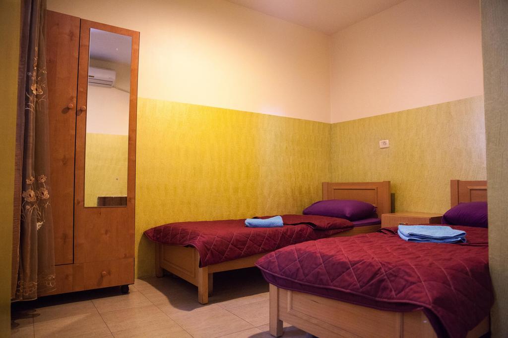 Palm Hostel Jerusalem Room photo
